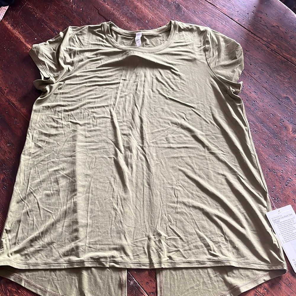 Lululemon Open Up Tie Back Tee
